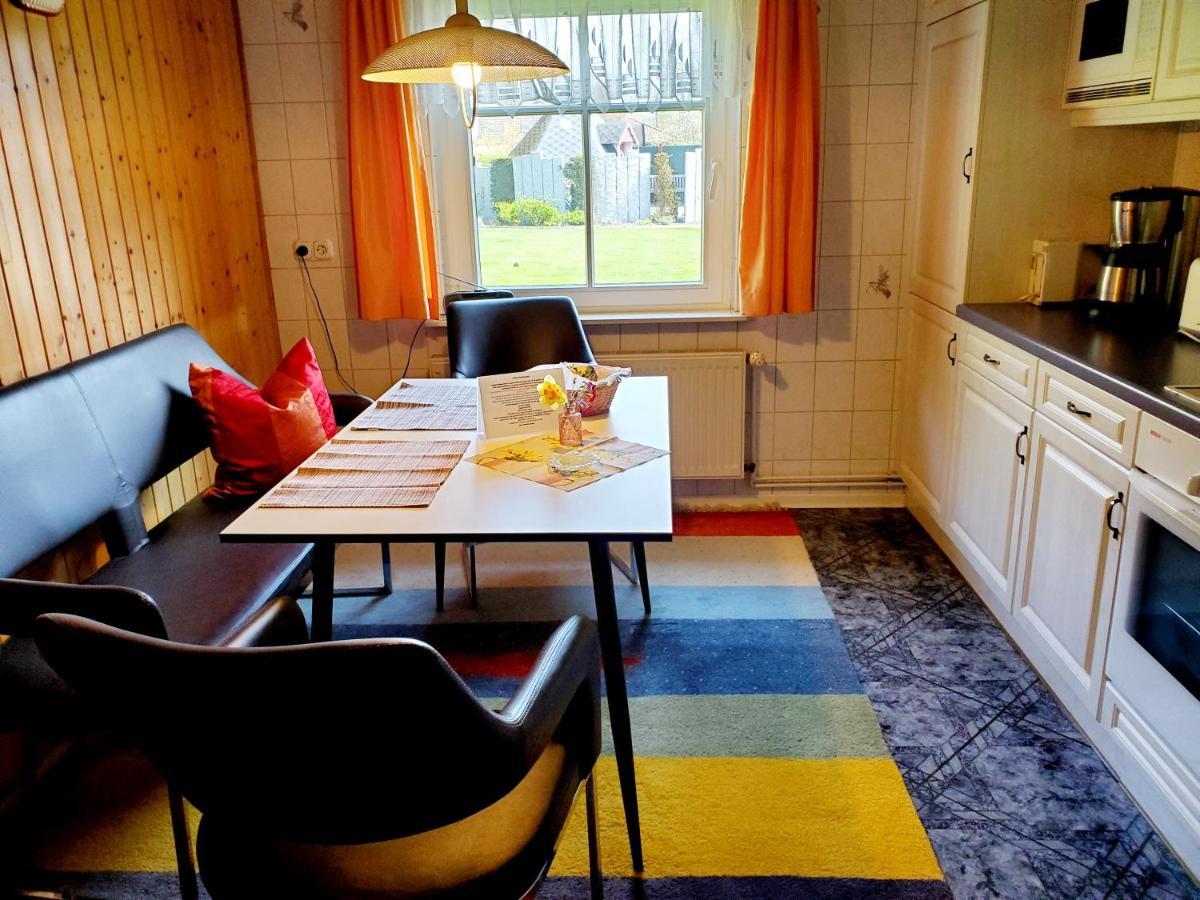 Ferienwohnung 1 Bei Familie Saupe Schaprode Bagian luar foto