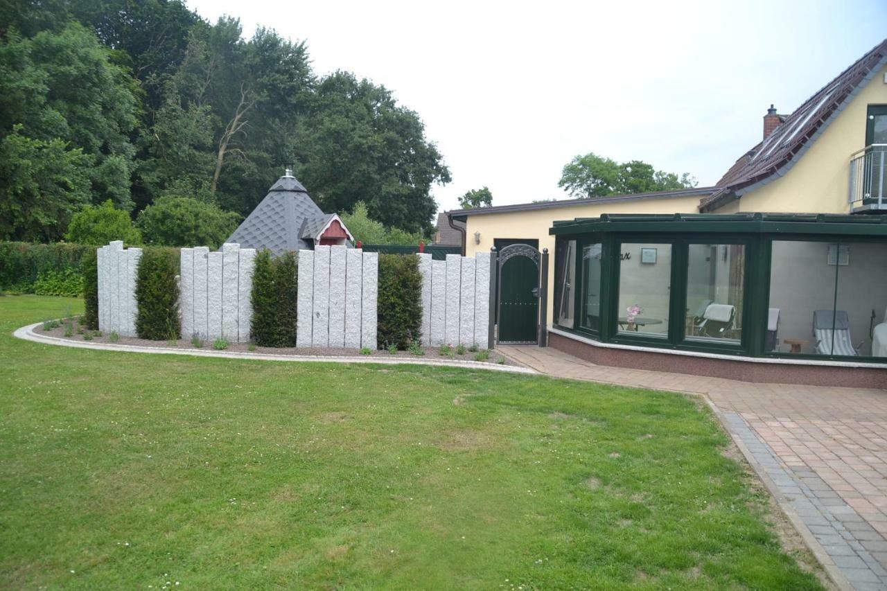 Ferienwohnung 1 Bei Familie Saupe Schaprode Bagian luar foto
